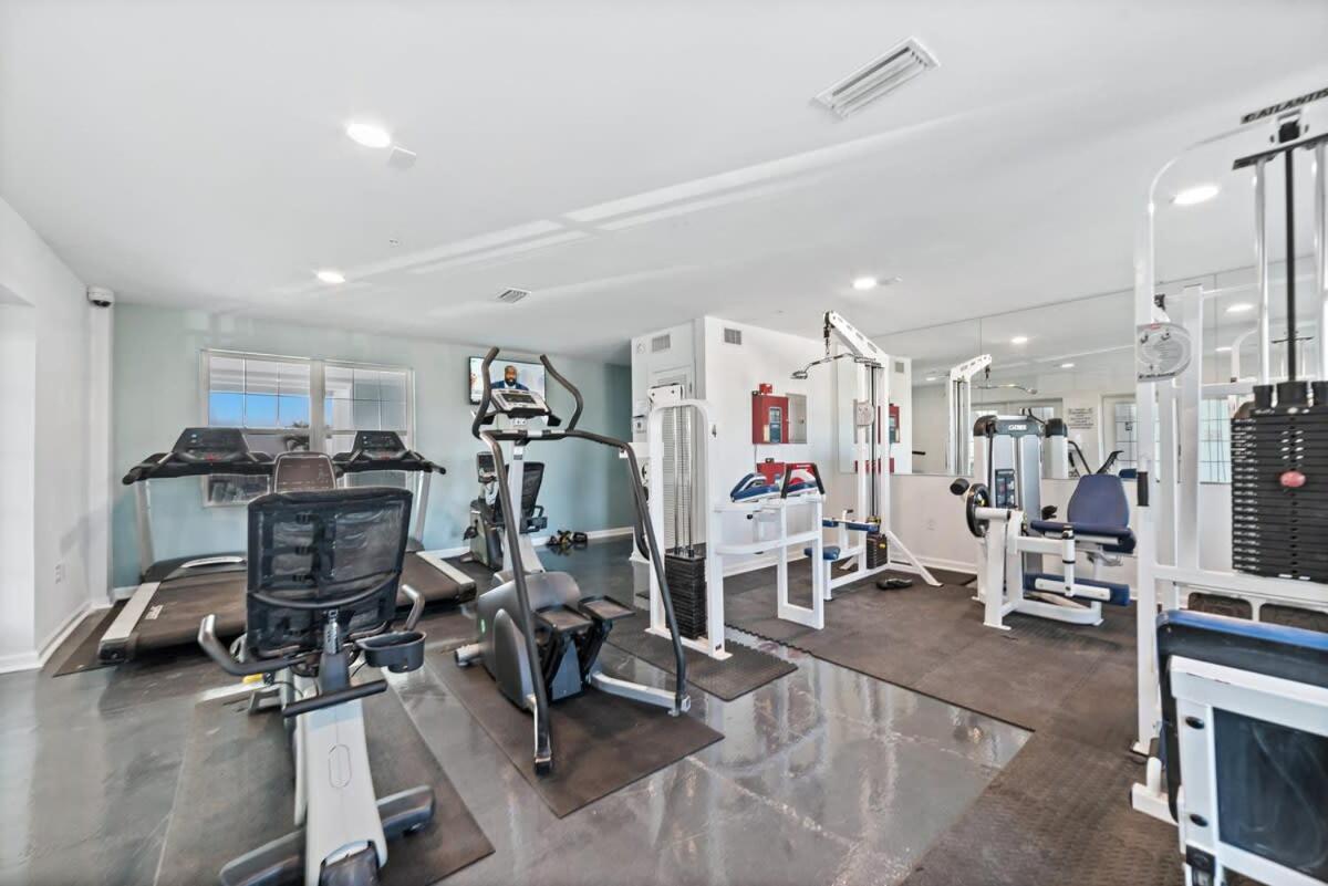 Grand Caribbean Pool & Gym & Beach View Ориндж Бийч Екстериор снимка